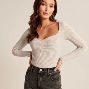 Long-Sleeve Sweetheart Sweater Bodysuit size XS